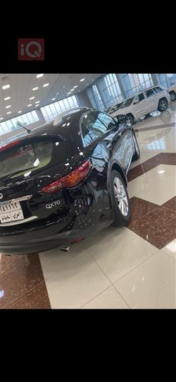 انفنتي QX70
